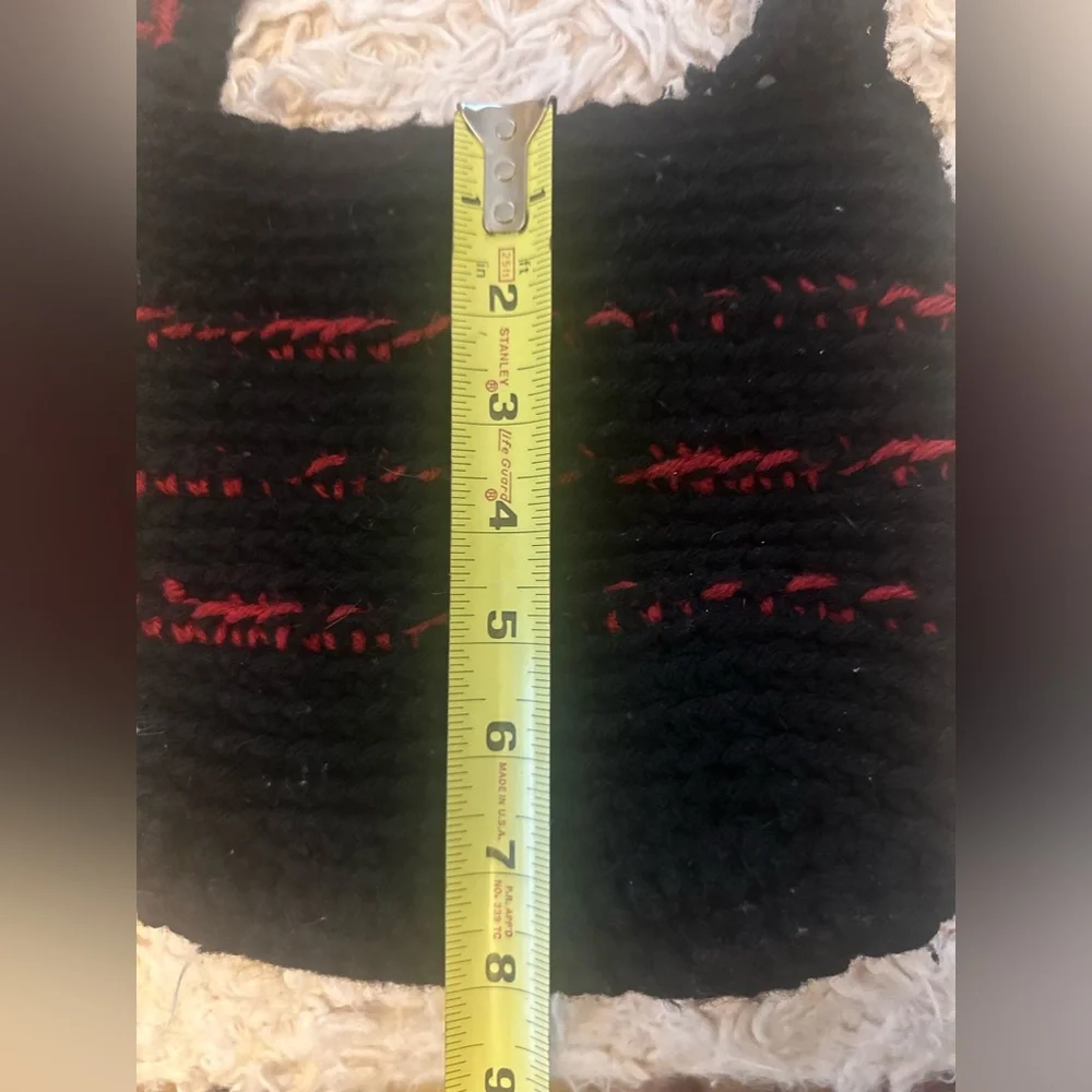 Handmade Crochet Black Crossbody Bag - Picture 11 of 13